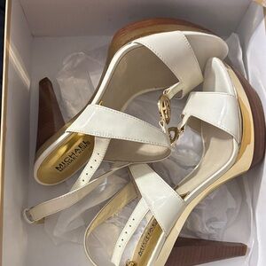 Michael Kors White and Tan Platform Sandals
